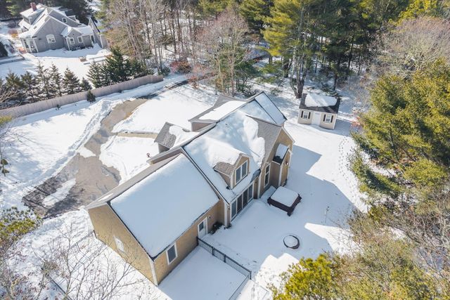 26 Crosswinds Way, Teaticket, MA 02536