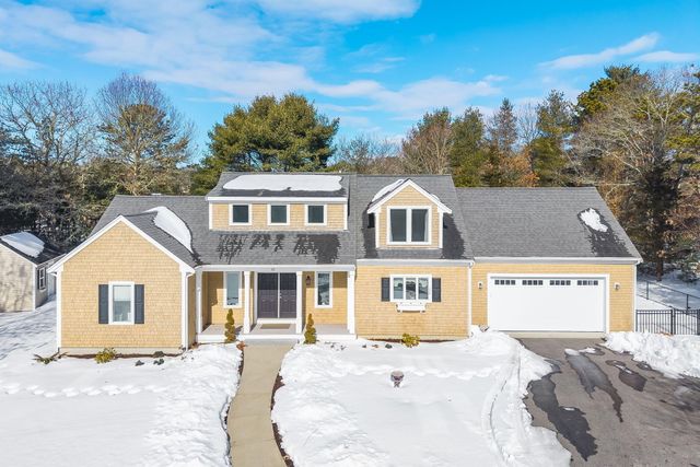 26 Crosswinds Way, Teaticket, MA 02536