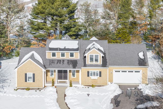 26 Crosswinds Way, Teaticket, MA 02536