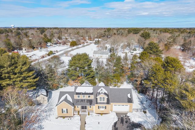 26 Crosswinds Way, Teaticket, MA 02536