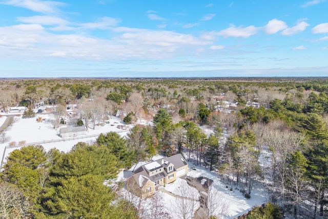 26 Crosswinds Way, Teaticket, MA 02536