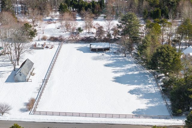 26 Crosswinds Way, Teaticket, MA 02536