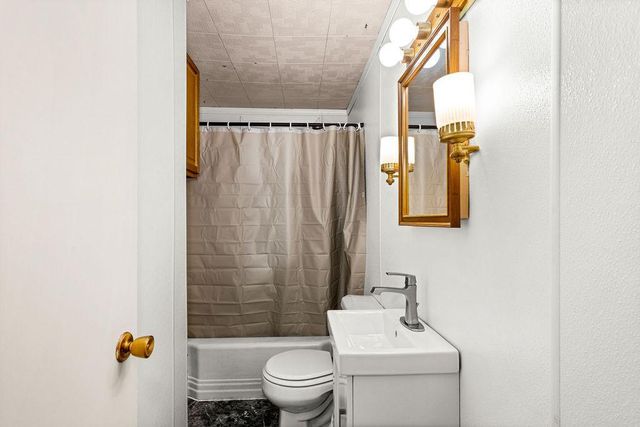 401 W Gary Street, Duluth, MN 55808