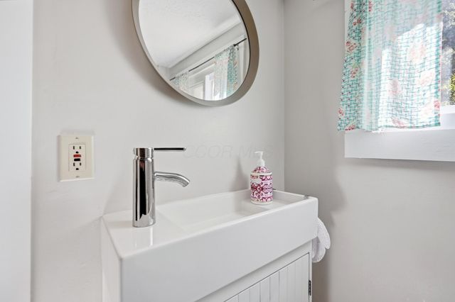 66 N Vernon Street, Sunbury, OH 43074