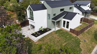 400 Post Road DR, Austin, TX 78704