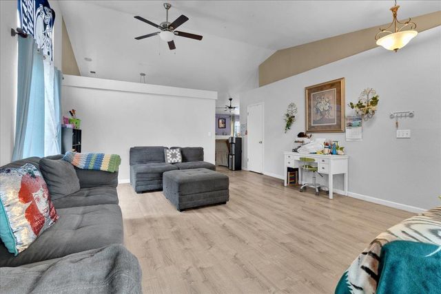 981 Marne Drive, Hollister, CA 95023