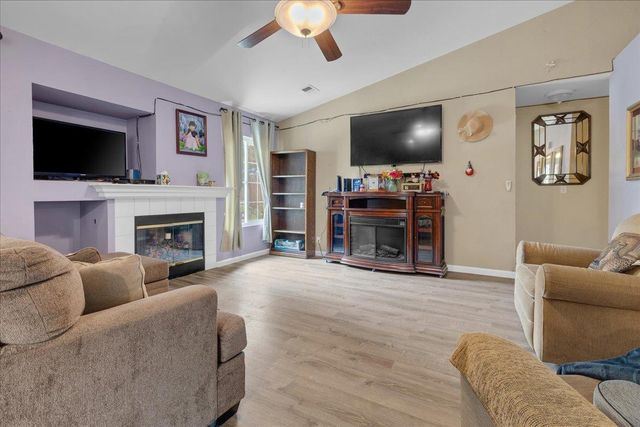 981 Marne Drive, Hollister, CA 95023