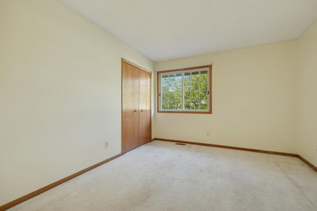 8439 Cortland Road, Eden Prairie, MN 55344
