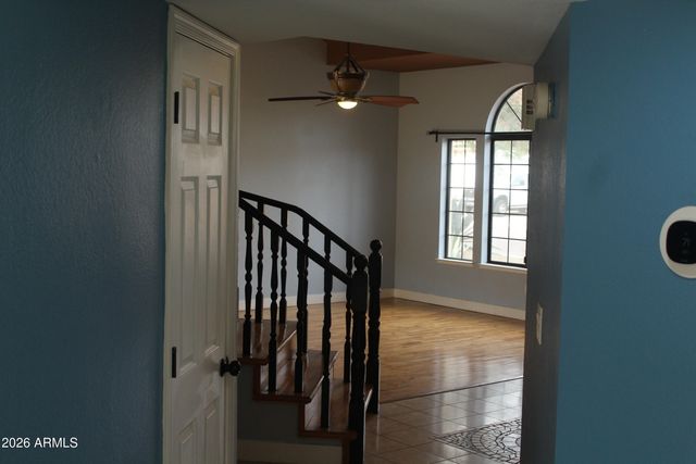 1825 E REDFIELD Road, Phoenix, AZ 85022