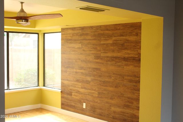 1825 E REDFIELD Road, Phoenix, AZ 85022