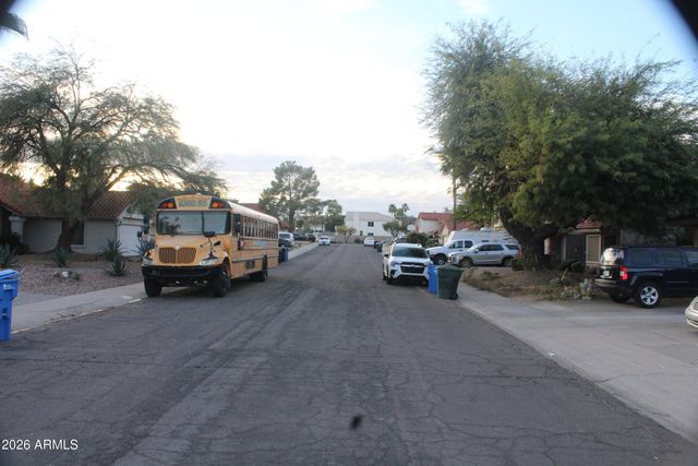 1825 E REDFIELD Road, Phoenix, AZ 85022