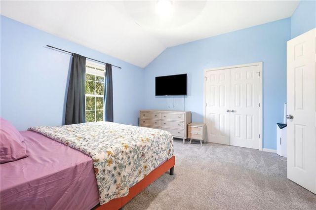 21714 W 96th Street, Lenexa, KS 66220