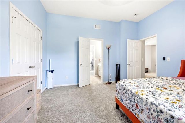 21714 W 96th Street, Lenexa, KS 66220