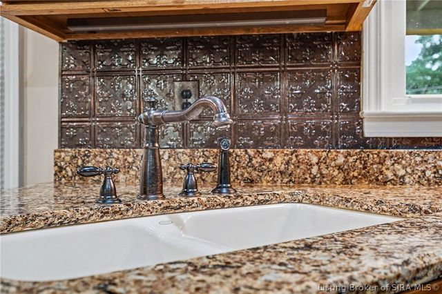 1438 McCartin Drive, New Albany, IN 47150