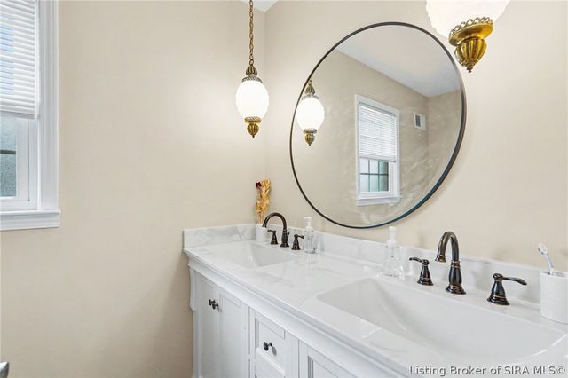 1438 McCartin Drive, New Albany, IN 47150