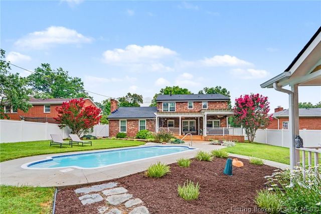 1438 McCartin Drive, New Albany, IN 47150