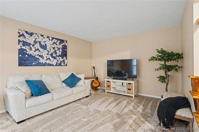 1438 McCartin Drive, New Albany, IN 47150