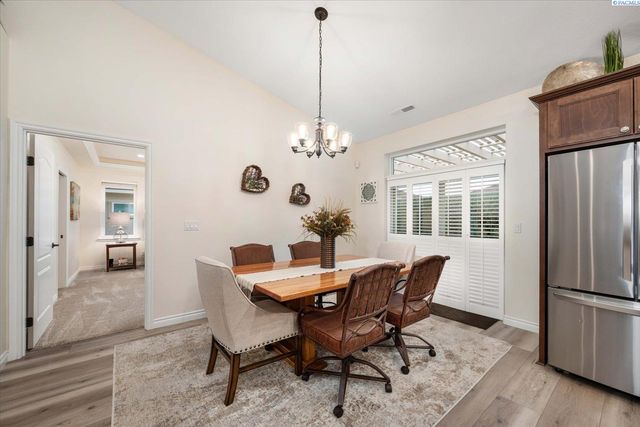 9309 Majestia Ln, Pasco, WA 99301