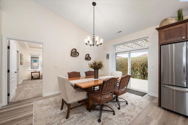 9309 Majestia Ln, Pasco, WA 99301