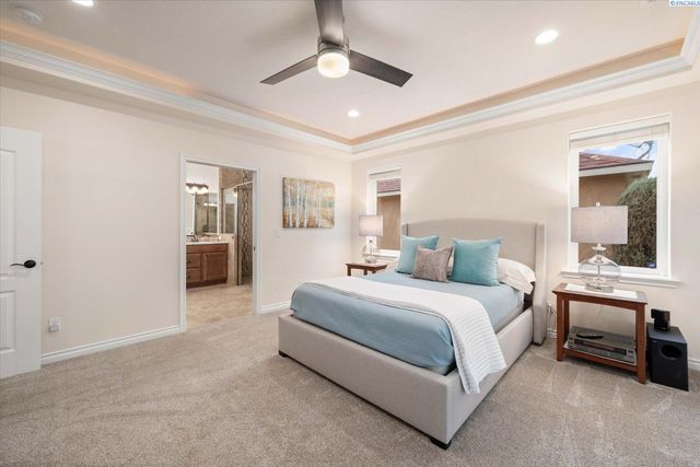 9309 Majestia Ln, Pasco, WA 99301