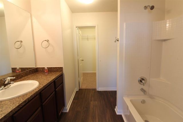 8202 Sandy Sea Road, Cove, TX 77523