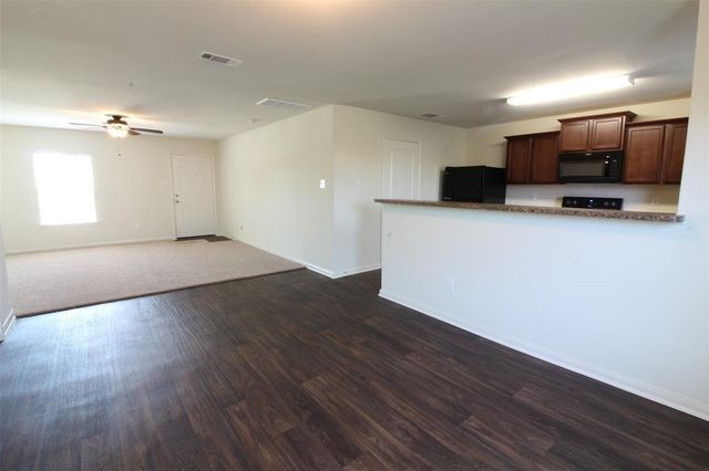 8202 Sandy Sea Road, Cove, TX 77523