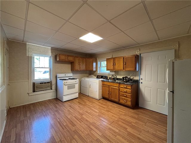 418 Chase Street, Kane Boro, PA 16735