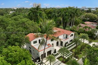 921 NE 72nd St, Miami, FL 33138