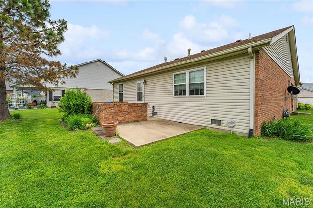 2245 Wellington Drive, Belleville, IL 62221