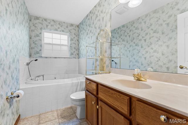 2245 Wellington Drive, Belleville, IL 62221