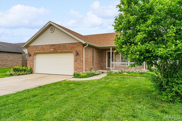 2245 Wellington Drive, Belleville, IL 62221