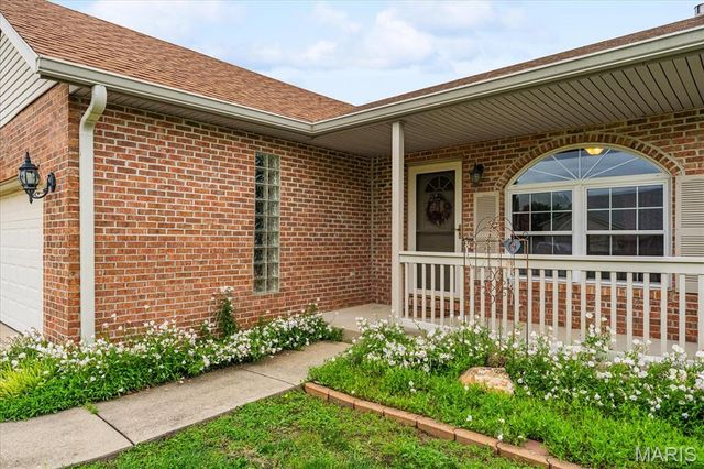 2245 Wellington Drive, Belleville, IL 62221