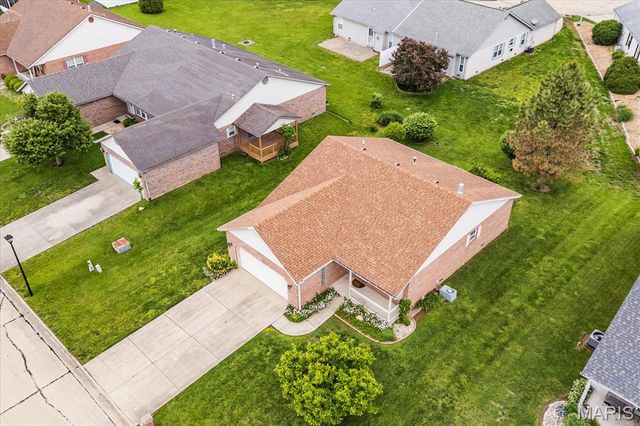 2245 Wellington Drive, Belleville, IL 62221