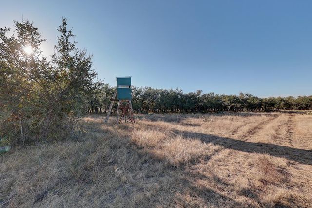 88 Wendel Rd, Harper, TX 78631