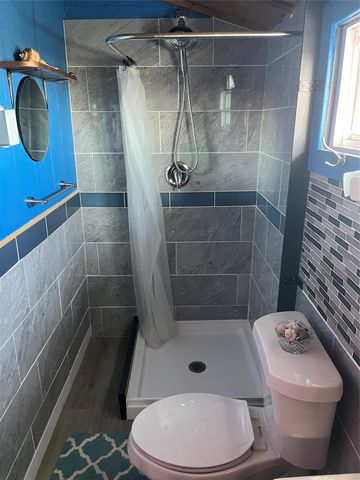 72 Pelican Street, Sargent, TX 77414