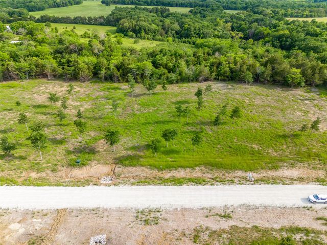 398 Timberland Heights, Windom, TX 75492