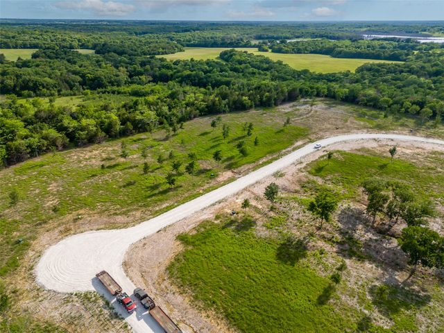398 Timberland Heights, Windom, TX 75492