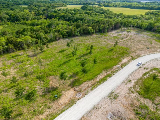 398 Timberland Heights, Windom, TX 75492