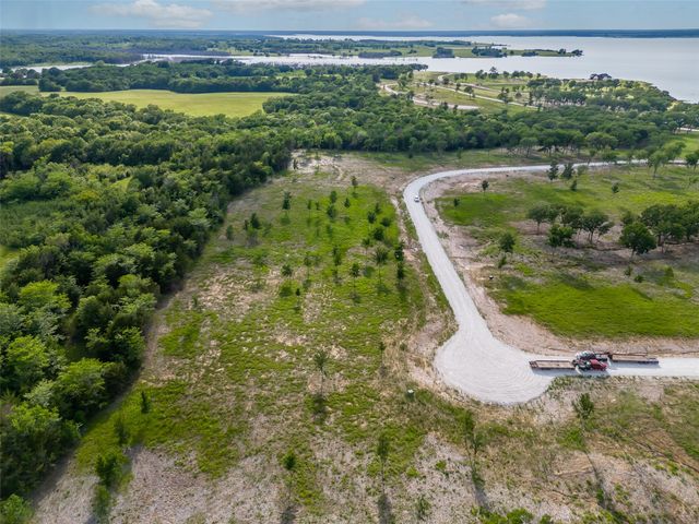 398 Timberland Heights, Windom, TX 75492