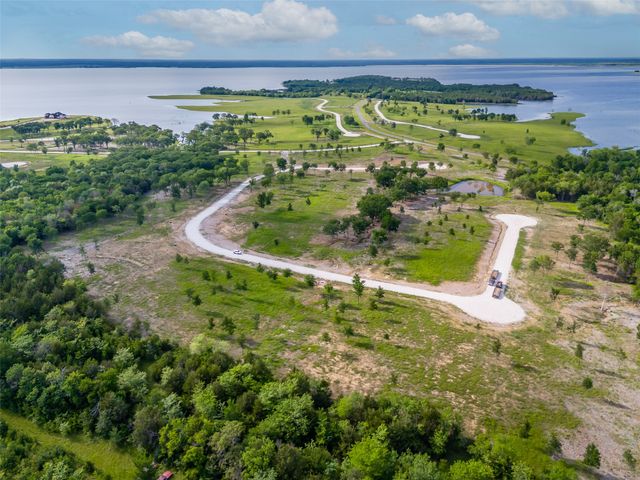 398 Timberland Heights, Windom, TX 75492