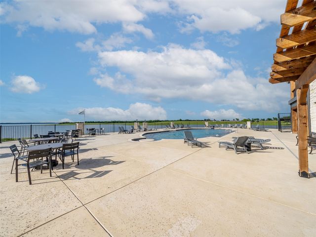 398 Timberland Heights, Windom, TX 75492