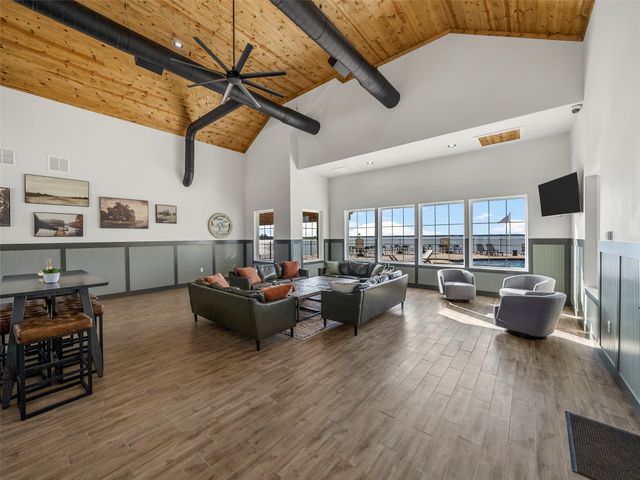 398 Timberland Heights, Windom, TX 75492
