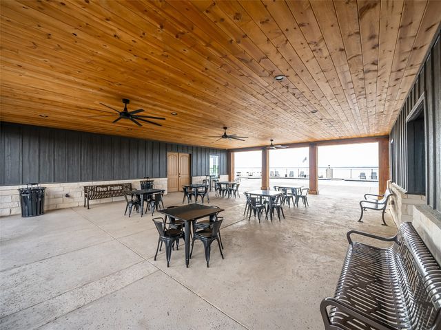 398 Timberland Heights, Windom, TX 75492