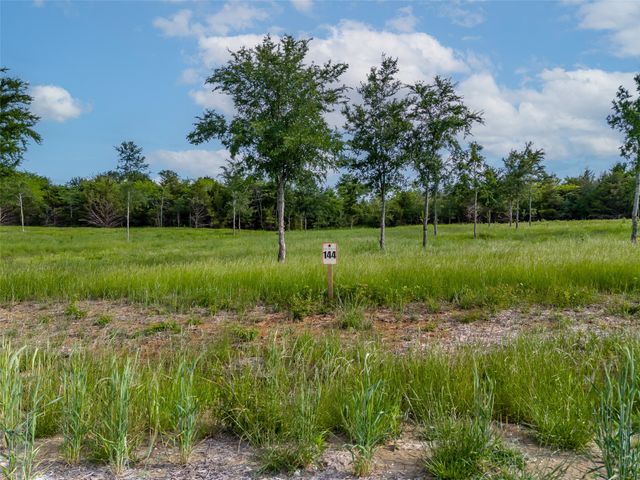 398 Timberland Heights, Windom, TX 75492