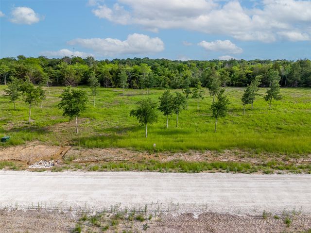 398 Timberland Heights, Windom, TX 75492