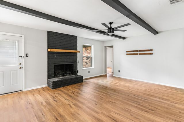 1613 Janice Lane, Fort Worth, TX 76112