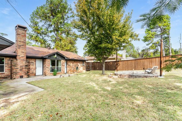 1613 Janice Lane, Fort Worth, TX 76112