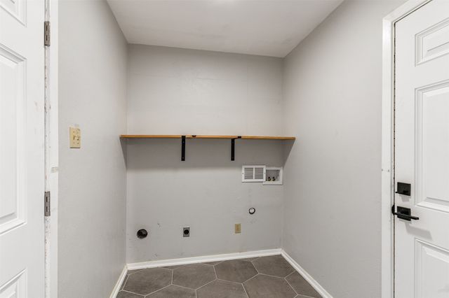 1613 Janice Lane, Fort Worth, TX 76112