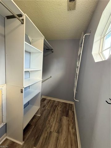 513 Sydenham BLVD, Chesapeake, VA 23322