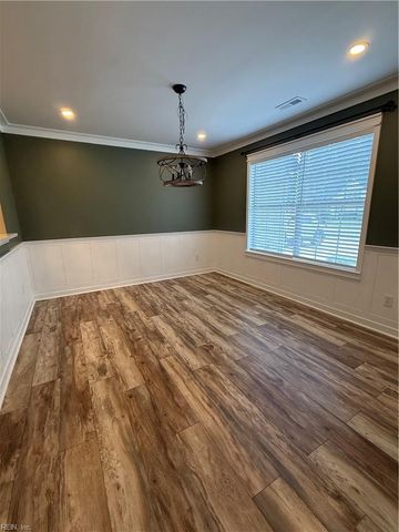 513 Sydenham BLVD, Chesapeake, VA 23322